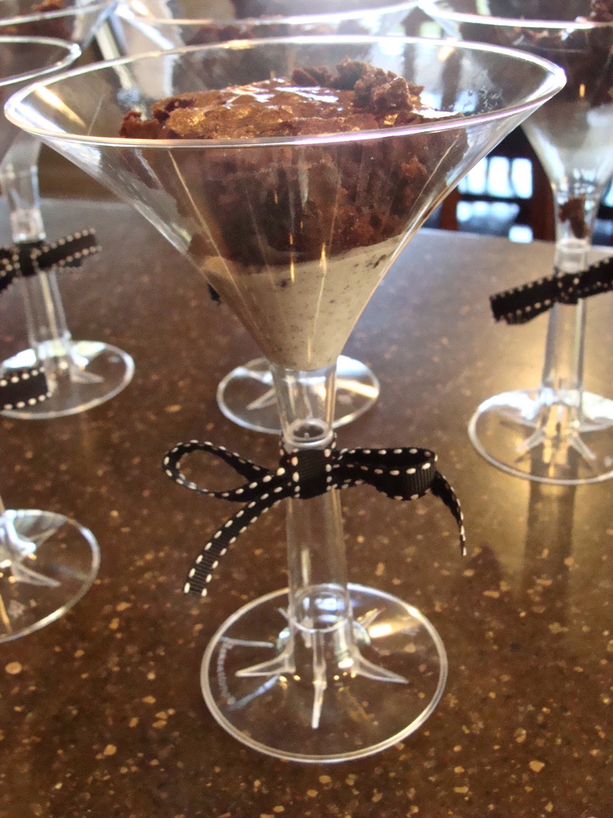 Oreo Trifle and favors…